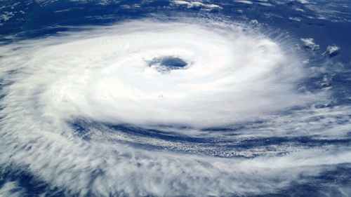 Уровень опасности урагана «Ирма» снизился