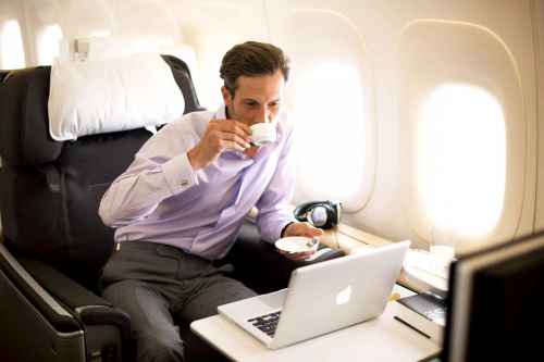 Новости туризма - Деловые путешественники чаще выбирают бизнес-класс на международных рейсах