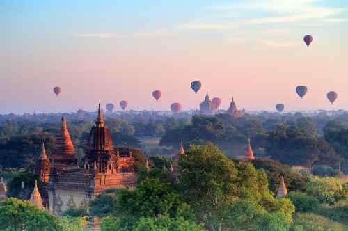 Новости туризма - Туристам запретили взбираться на храмы Багана в Мьянме