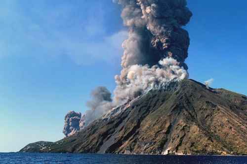 Новости туризма - В Италии произошло извержение вулкана