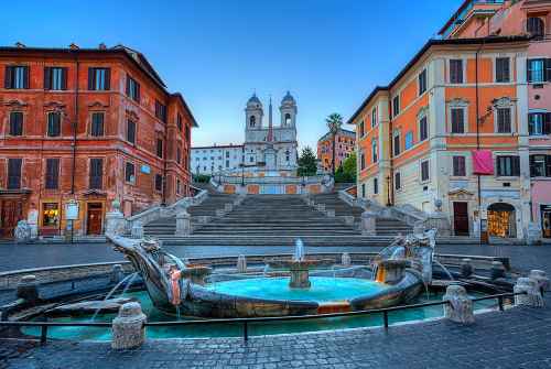 Новости туризма - Туристам запретили сидеть на ступеньках Испанской лестницы в Риме