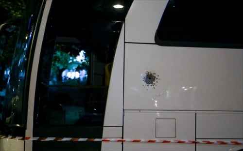 Новости туризма - В Афинах неизвестный обстрелял туристический автобус