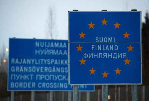 Новости туризма - Туристов из Питера предупредили о пробках на границе с Финляндией 