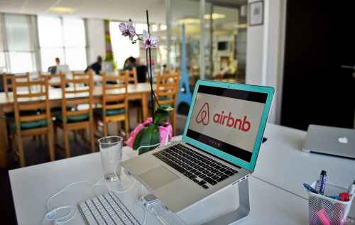 Новости туризма - В Праге могут запретить арендовать жилье через Airbnb